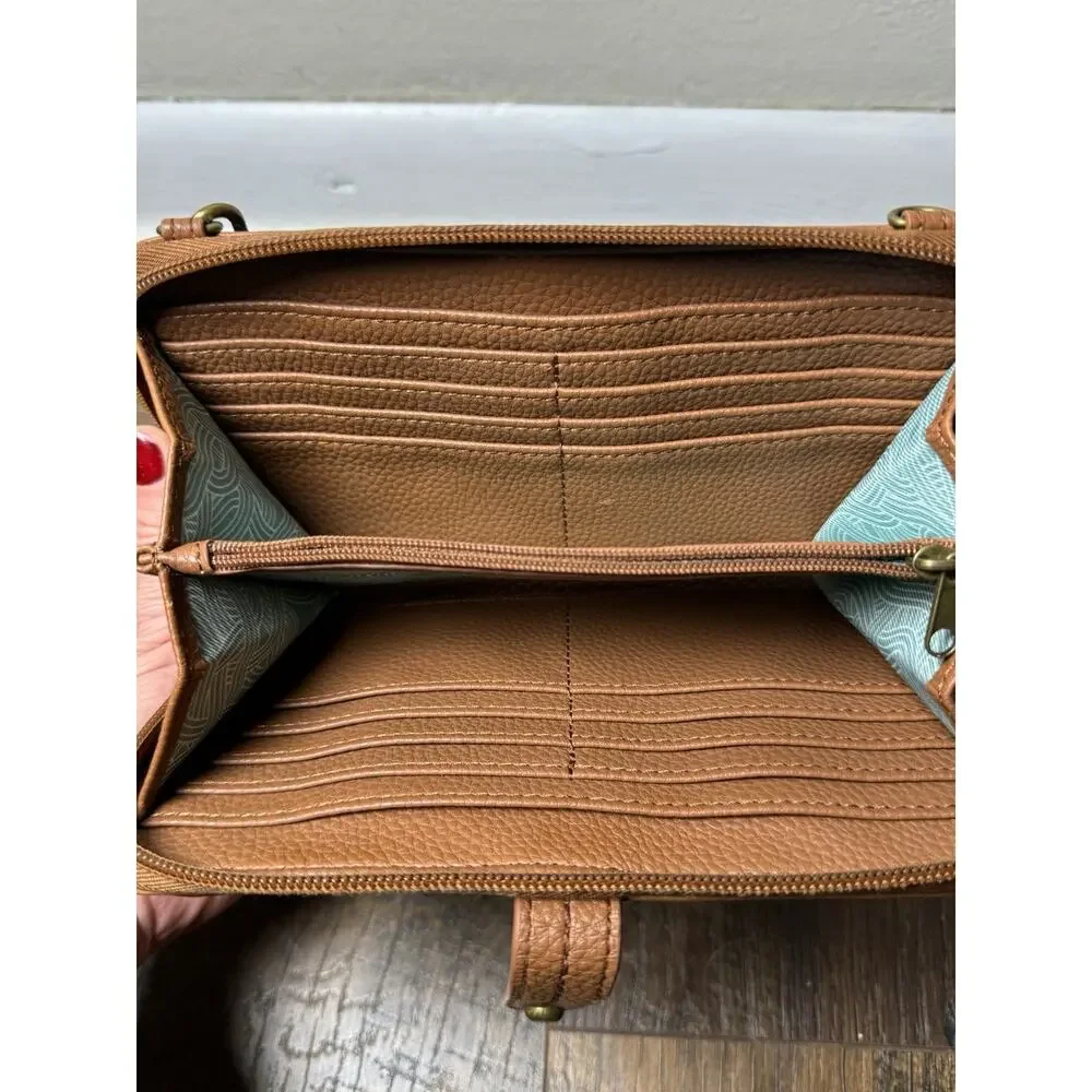 The Sak Iris Tobacco Leaf Phone Wallet Brown Tooled Leather Organizer Wristlet - Picture 5 of 13